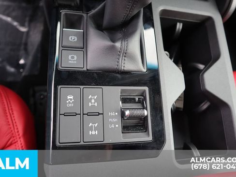 Used 2024 Toyota Land Cruiser image 32