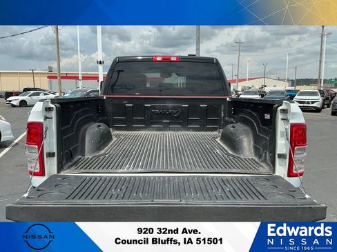 Used 2024 RAM 2500 Big Horn AWD/4WD image 9