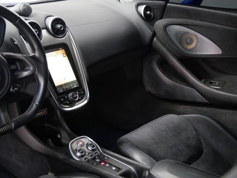 Used 2019 McLaren 600LT image 16