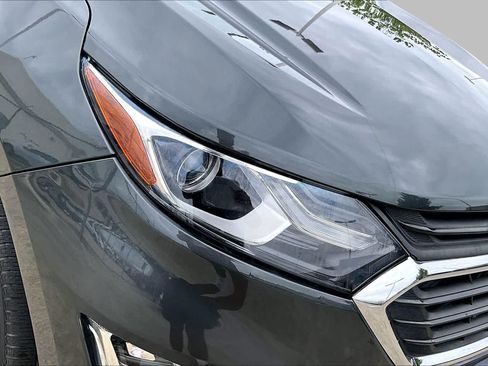 Used 2021 Chevrolet Equinox LT FWD image 26