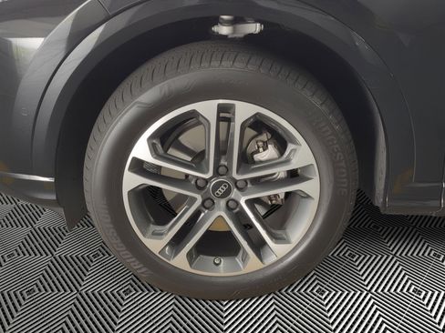 Certified 2025 Audi Q5 Premium w/ Premium Plus AWD/4WD image 12