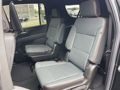 New 2026 GMC Yukon XL AT4 AWD/4WD image 26