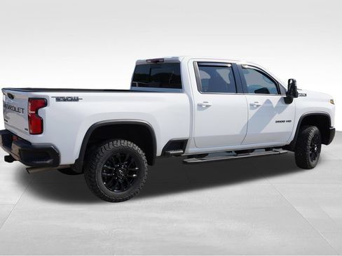 Used 2025 Chevrolet Silverado 3500 LTZ w/ LTZ Plus Package AWD/4WD image 4