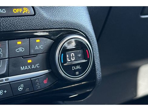 Used 2021 Ford Escape Titanium image 30