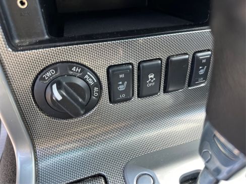Used 2012 Nissan Pathfinder Silver AWD/4WD image 14