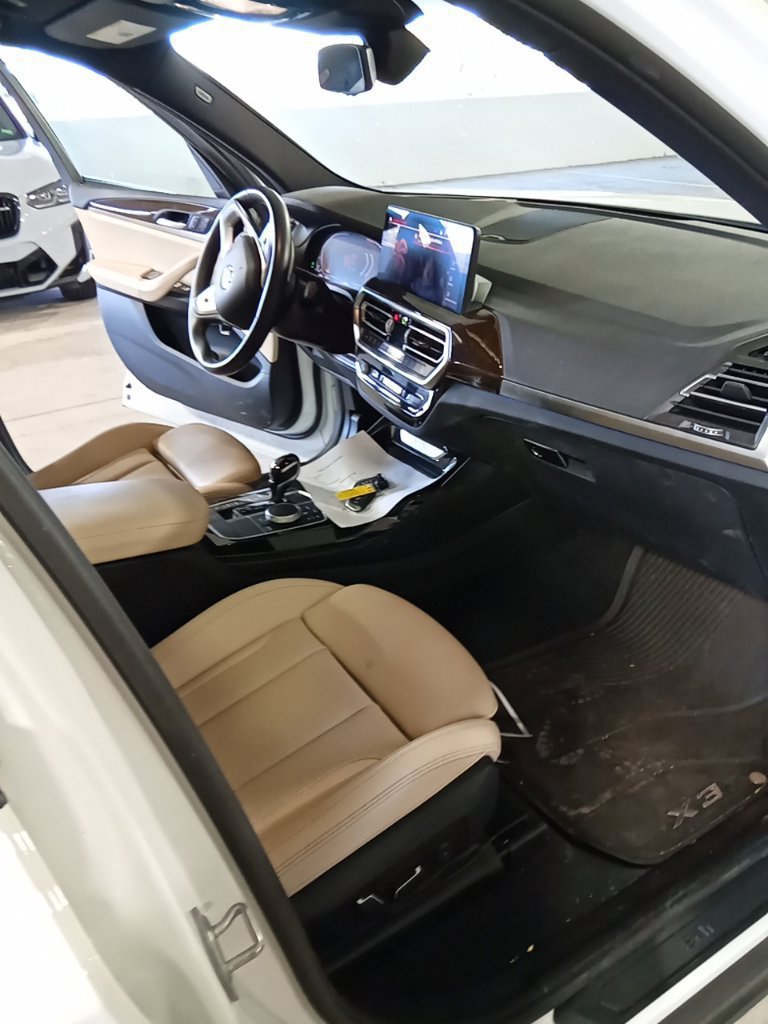 Used 2024 BMW X3 xDrive30i w/ Premium Package AWD/4WD image 13