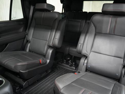 Used 2024 Chevrolet Tahoe RST w/ Luxury Package AWD/4WD image 32