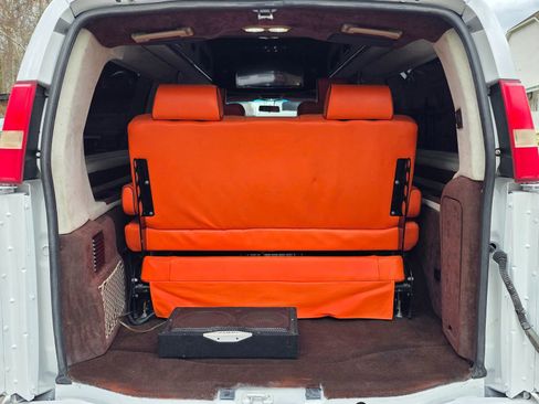 Used 2013 GMC Savana 2500 Extended w/ Power Package image 25