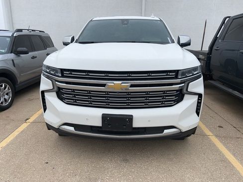 Used 2021 Chevrolet Tahoe Premier w/ Premium Package image 2