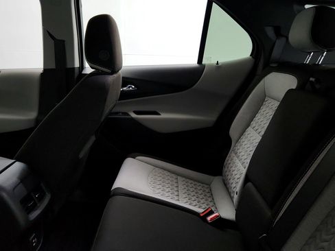 Certified 2024 Chevrolet Equinox LS w/ LS Convenience Package FWD image 18