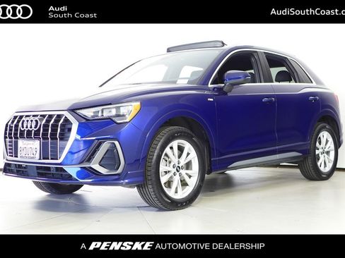 Used 2022 Audi Q3 2.0T Premium w/ Convenience Package image 1