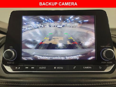 Certified 2024 Nissan Rogue SV image 15