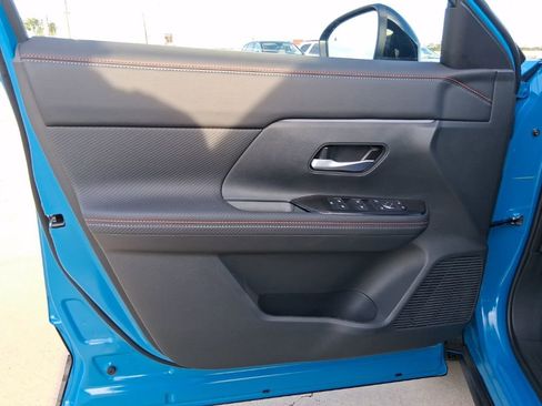 New 2026 Nissan Kicks SR image 20