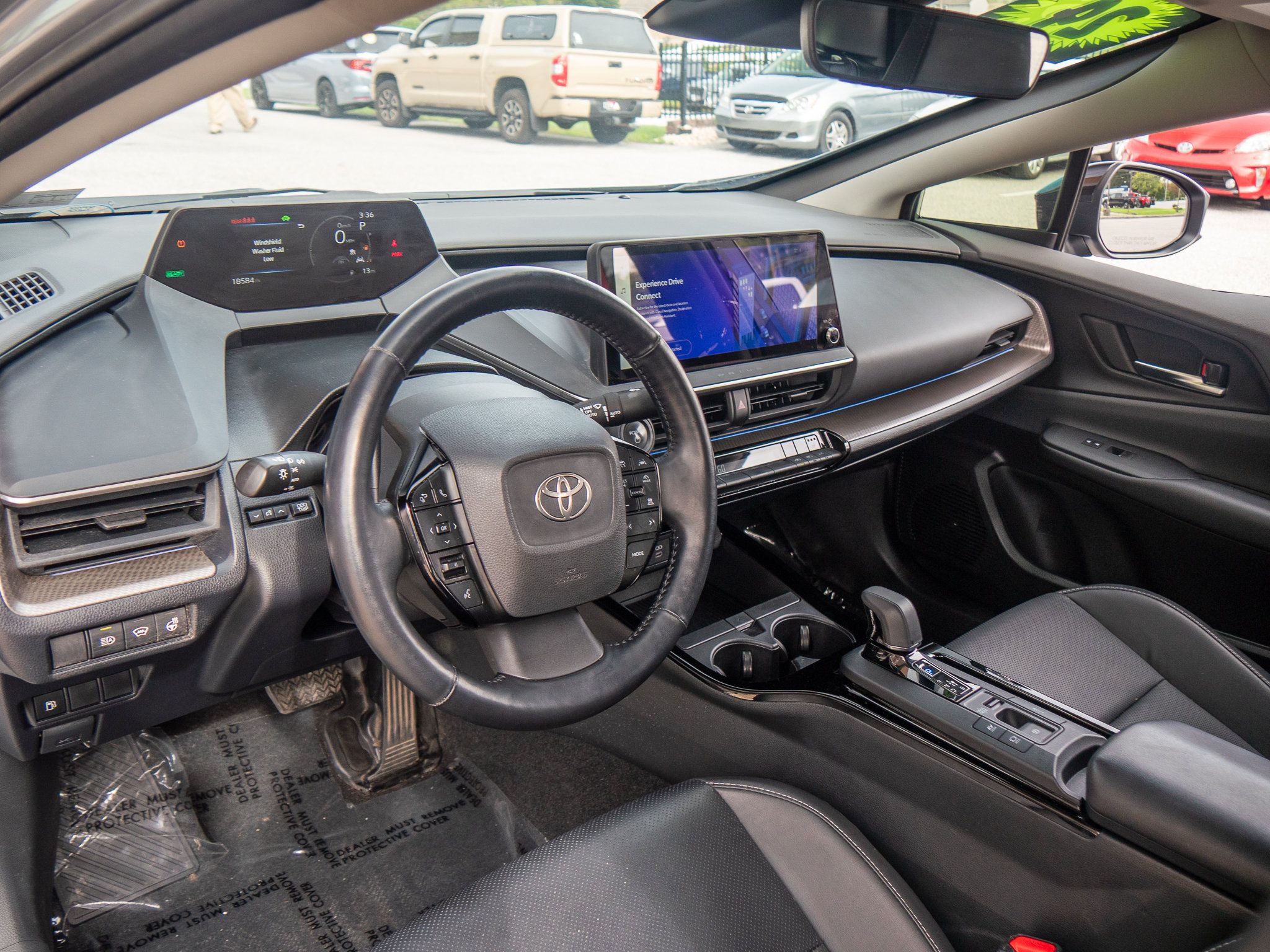 Used 2024 Toyota Prius XLE AWD/4WD image 12