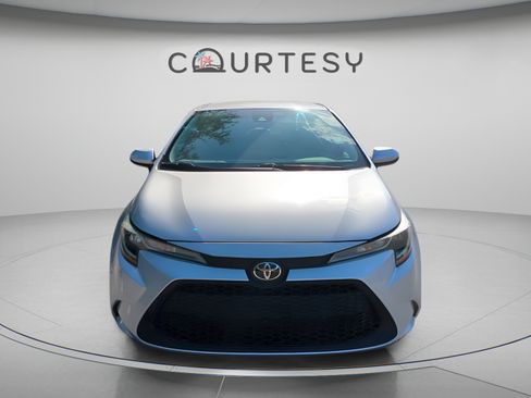 Used 2021 Toyota Corolla LE FWD image 10
