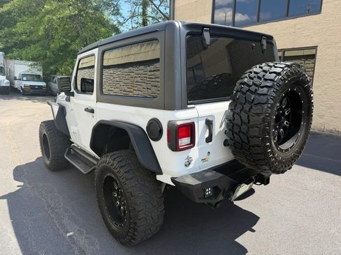 Used 2021 Jeep Wrangler Sport AWD/4WD image 10