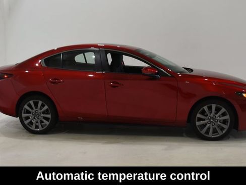 Used 2024 MAZDA MAZDA3 s FWD image 3