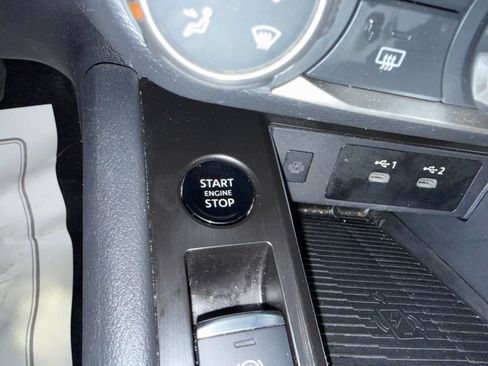 Used 2025 Nissan Kicks SV FWD image 20