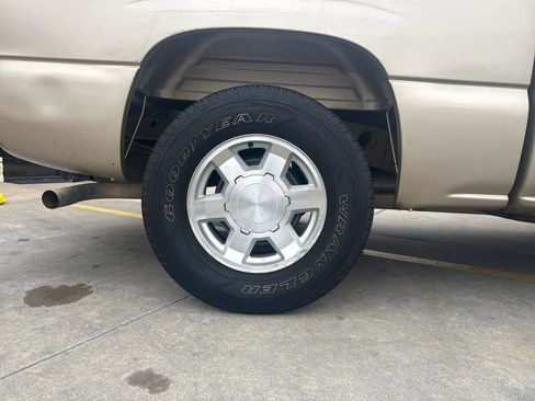 Used 2006 Chevrolet Silverado 1500 LT w/ Onstar Plus Package image 20