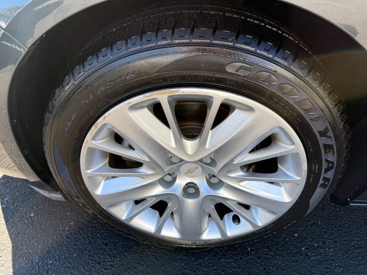 Used 2019 Chevrolet Impala LS FWD image 9
