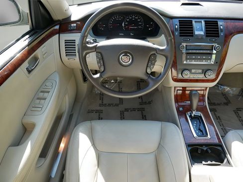 Used 2007 Cadillac DTS Luxury I FWD image 13