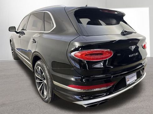 Used 2023 Bentley Bentayga Extended Wheelbase image 32
