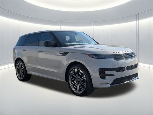 New 2025 Land Rover Range Rover Sport Dynamic SE image 4