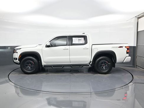 New 2026 Nissan Frontier PRO-4X w/ Pro-4x Convenience Package image 4