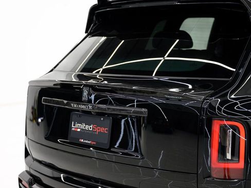 Used 2025 Rolls-Royce Cullinan AWD/4WD image 32