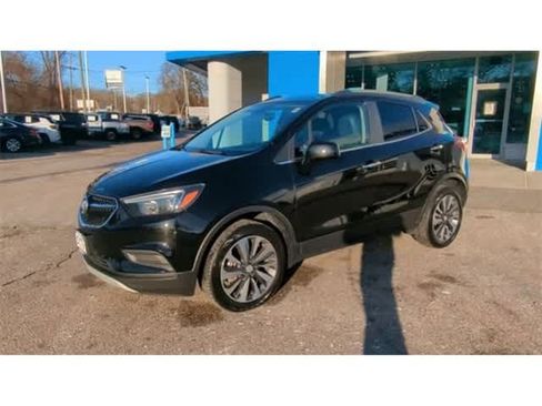 Certified 2022 Buick Encore Preferred w/ Safety Package AWD/4WD image 4