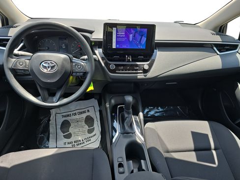Used 2024 Toyota Corolla LE FWD image 9
