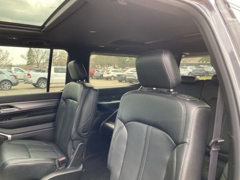 Used 2023 Jeep Wagoneer Series II image 23