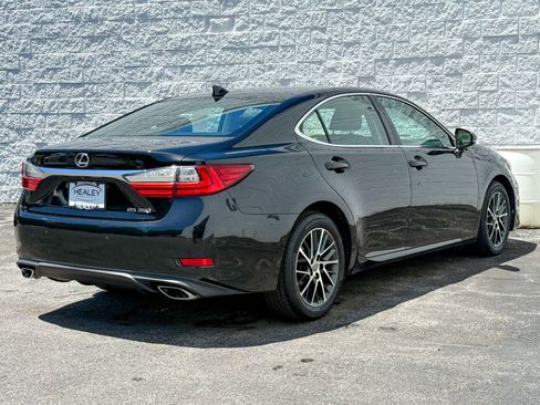Used 2017 Lexus ES 350 w/ Luxury Package FWD image 8