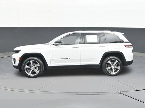 Used 2023 Jeep Grand Cherokee Limited AWD/4WD image 8