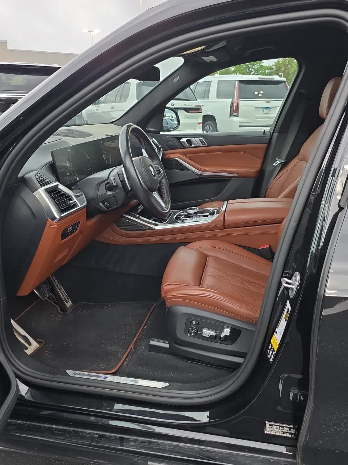 Used 2023 BMW X7 M60i w/ Executive Package AWD/4WD image 5