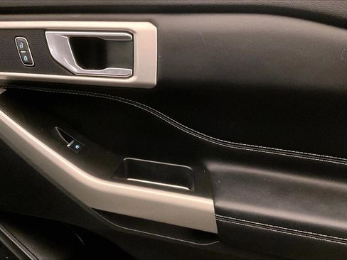 Certified 2021 Ford Explorer XLT image 23