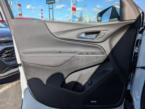 Used 2024 Chevrolet Equinox RS w/ RS Leather Package image 9