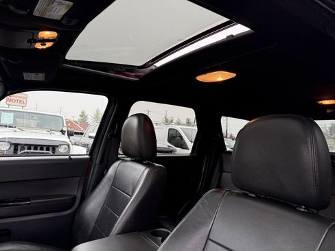 Used 2010 Ford Escape Limited image 19