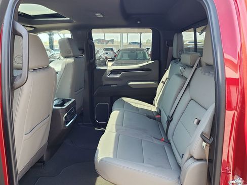 New 2026 GMC Sierra 1500 SLT image 43