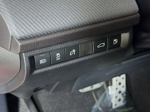 New 2026 Toyota Camry Hybrid AWD/4WD image 10