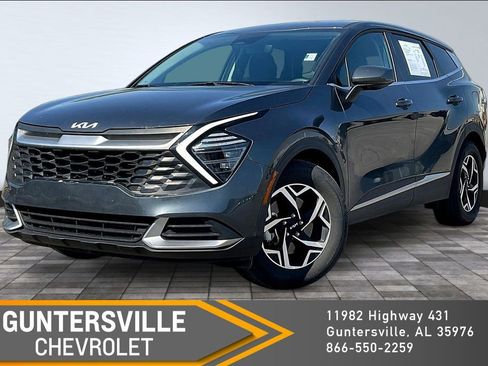 Used 2024 Kia Sportage LX FWD image 1