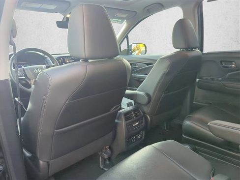 Used 2022 Honda Pilot Elite image 18