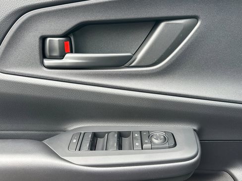 New 2026 Toyota Prius Plug-In Hybrid image 9