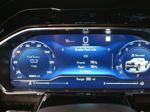 Used 2023 Chevrolet Silverado 1500 LT Trail Boss w/ Convenience Package II image 9