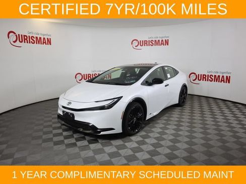 Used 2025 Toyota Prius AWD image 2