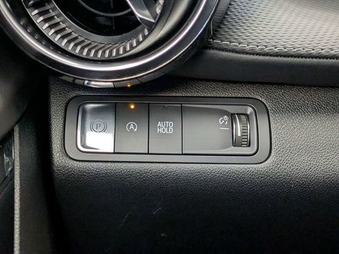 Used 2025 Chevrolet Equinox LT FWD image 24