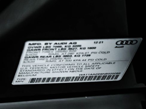 Used 2022 Audi e-tron Premium image 25