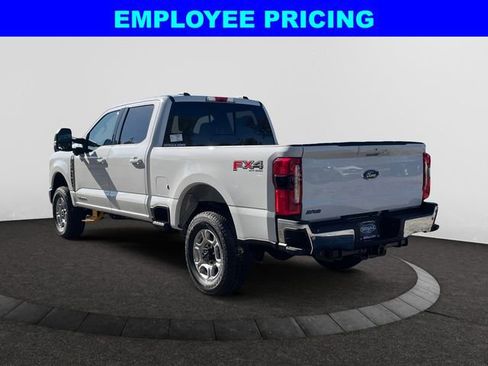 New 2026 Ford F350 XLT w/ XLT Premium Package AWD/4WD image 3