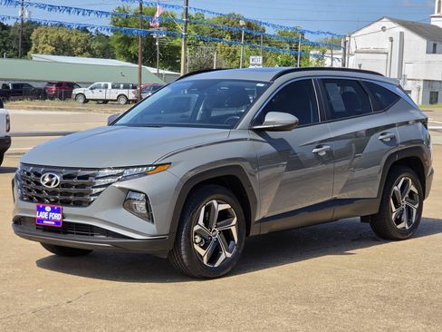 Used 2024 Hyundai Tucson SEL w/ Convenience Package AWD/4WD image 3