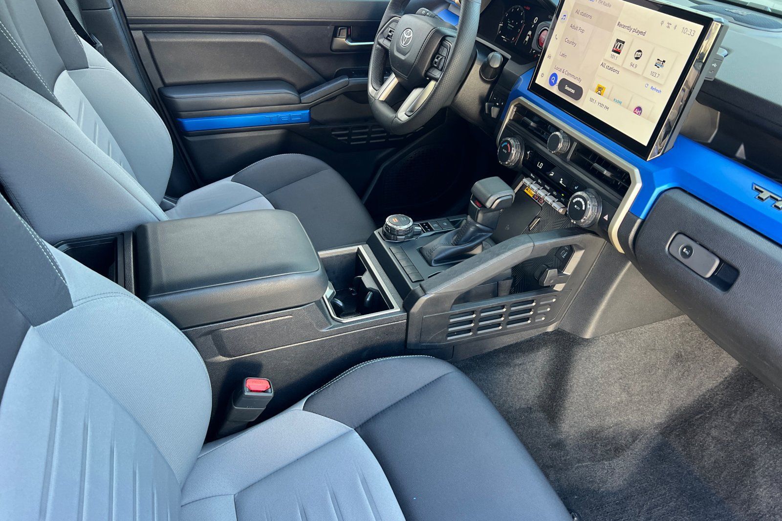 Certified 2025 Toyota Tacoma TRD Sport w/ TRD Sport Upgrade Package AWD/4WD image 15
